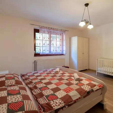Holiday home Zazrivsky Dvor *