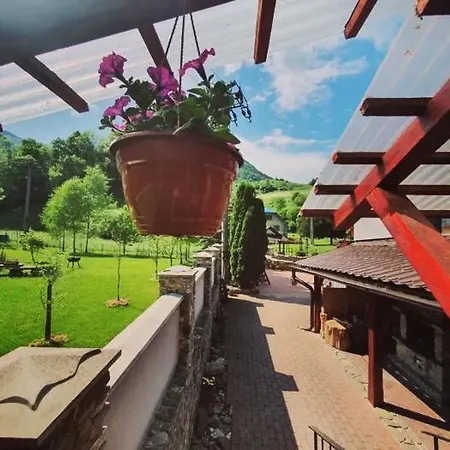 Tatil Evi Zazrivsky Dvor Zázrivá